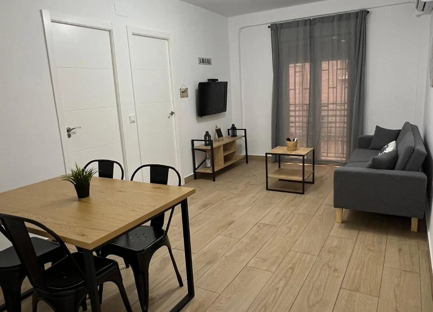 La Vida Es Bella II Cordoba Apartment 0*,